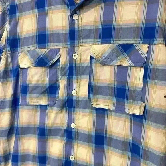Columbia Short Sleeve Outdoors Button Down - Small - Picture 2 of 4